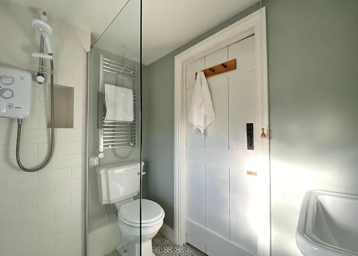 2 Bed In 90906 Semesterbostad