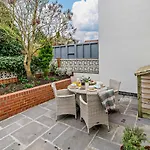 2 Bed In York Oc-90906 *