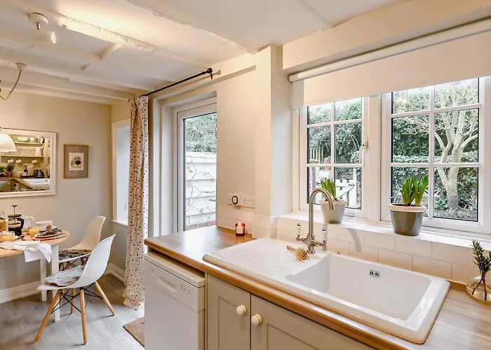 2 Bed In York Oc-90906 *