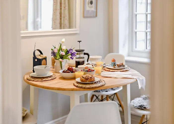 2 Bed In York Oc-90906 *