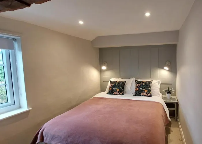 2 Bed In York Oc-90906